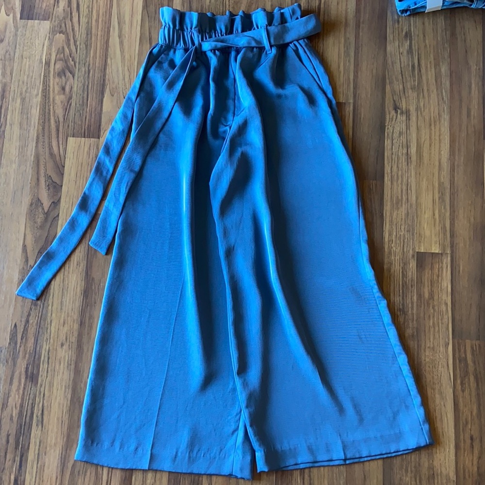 Super high rise cropped Express dress pants